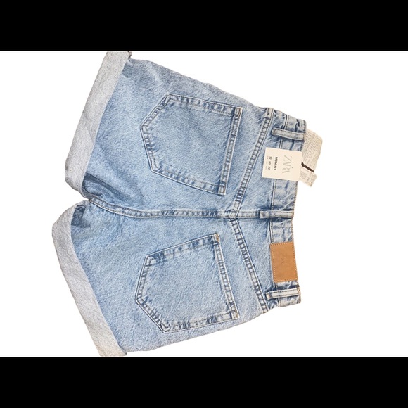 ZARA MOM SHORTS - Picture 1 of 4